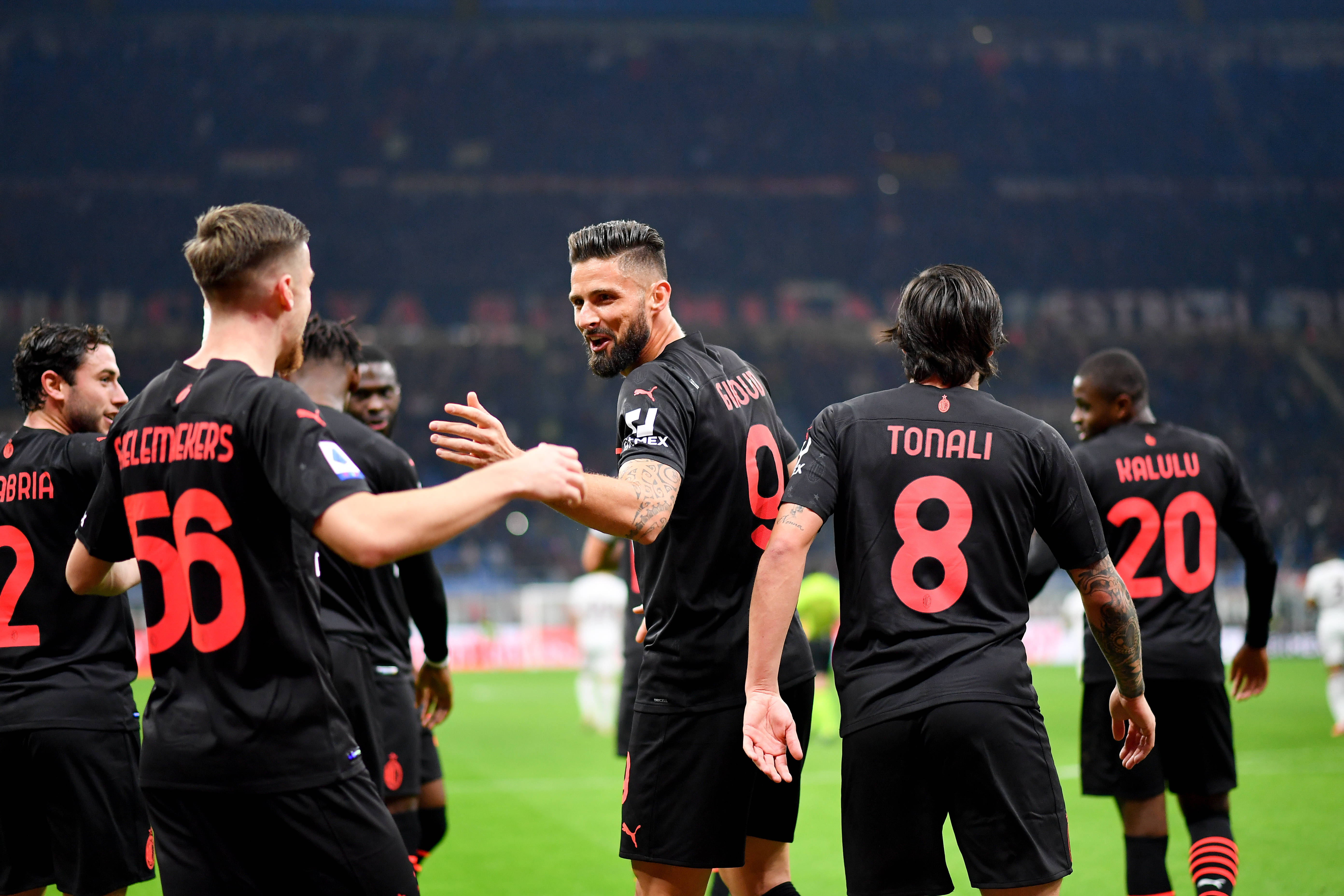 传闻：曼联、罗马和斯图加特也在关注18岁昂热前锋谢里夫（曝曼联、罗马与斯图加特同样关注18岁昂热新星谢里夫）