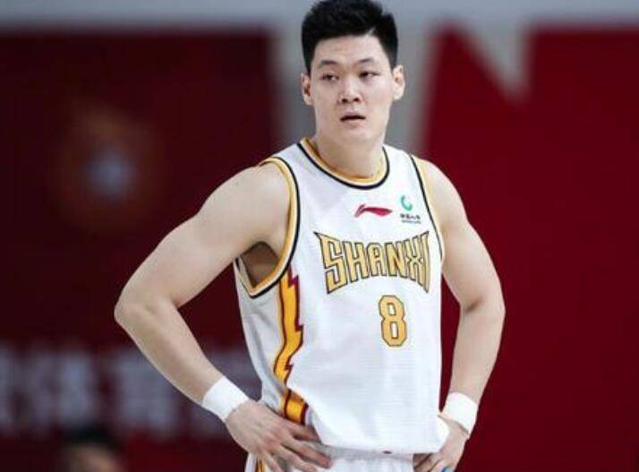 法尔克：格纳布里想留队，但拜仁不想再为他支付高薪（法尔克：格纳布里愿留队，拜仁不愿再承担其高额薪资）