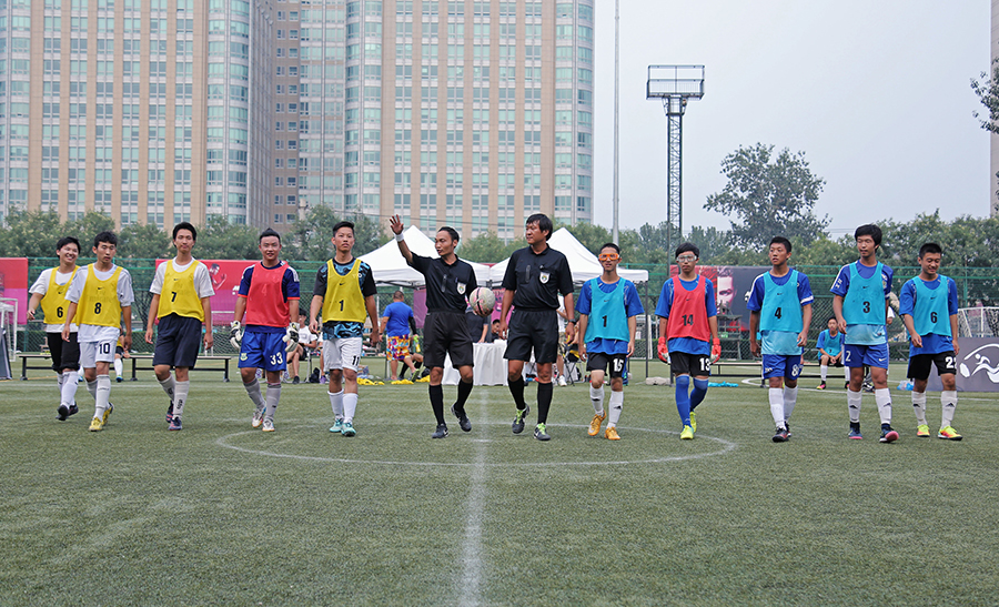 下半场站出来！孙铭徽14中4得到13分10助攻2抢断（孙铭徽下半场发力：14投4中拿下13分10助攻2抢断）