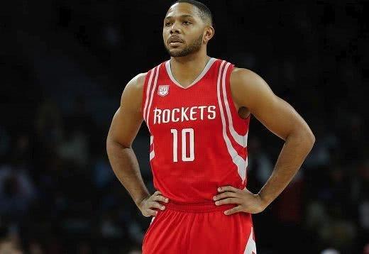 邮报：曼联与92班的关系很微妙，有时候较好有时候很差（邮报：曼联与92班关系起伏不定，时而融洽、时而紧张）